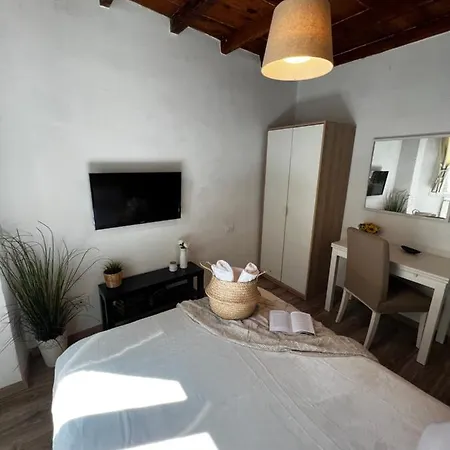 Gasthof A Casa Di Anna Florenz